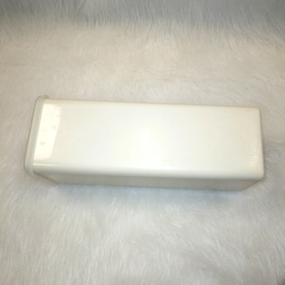 Vintage Tupperware Cheese Storage container, no tray, damaged lid.